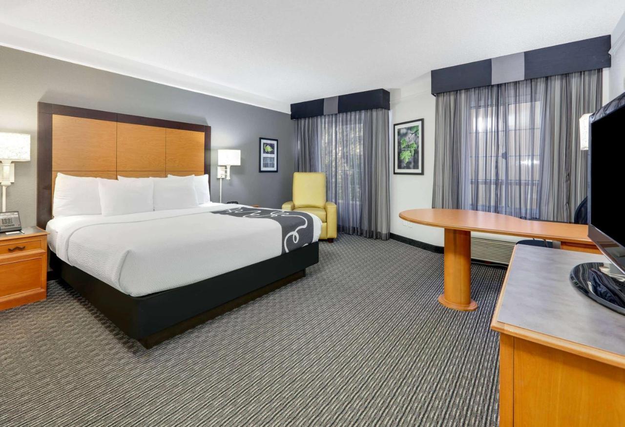 La Quinta By Wyndham Dallas - Galleria 3*