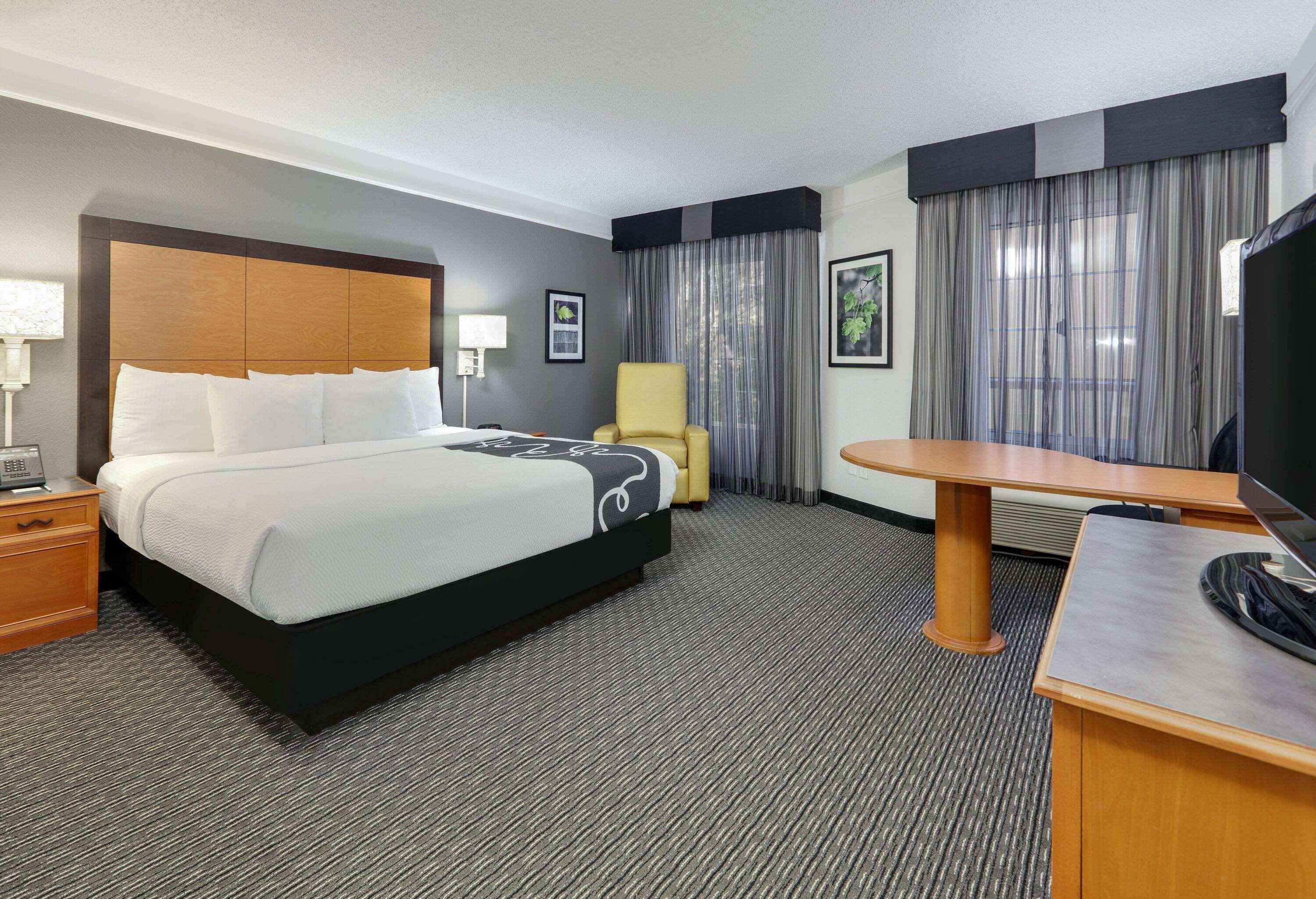 La Quinta By Wyndham Dallas - Galleria 3* Addison