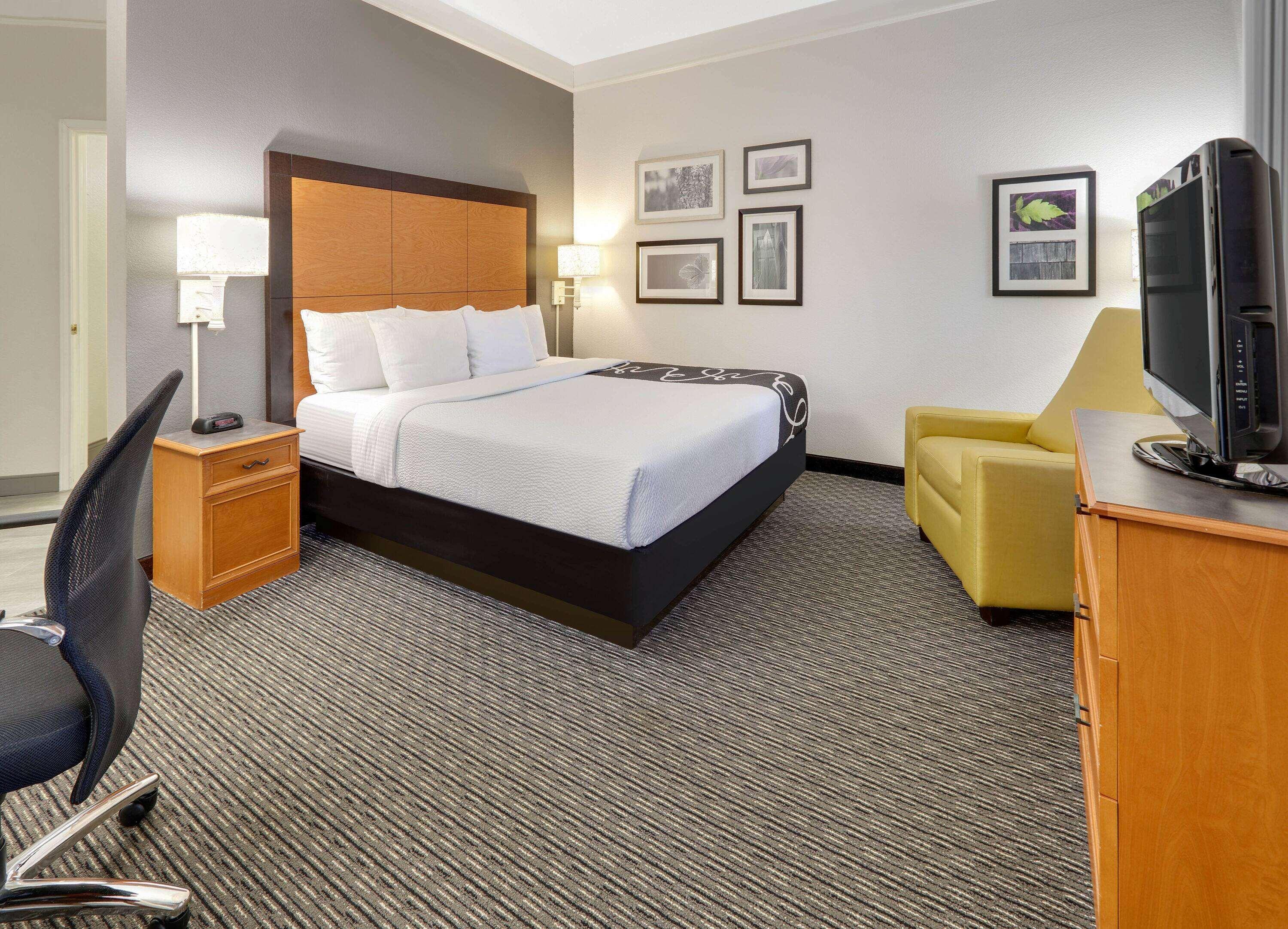 La Quinta By Wyndham Dallas - Galleria 3* Addison